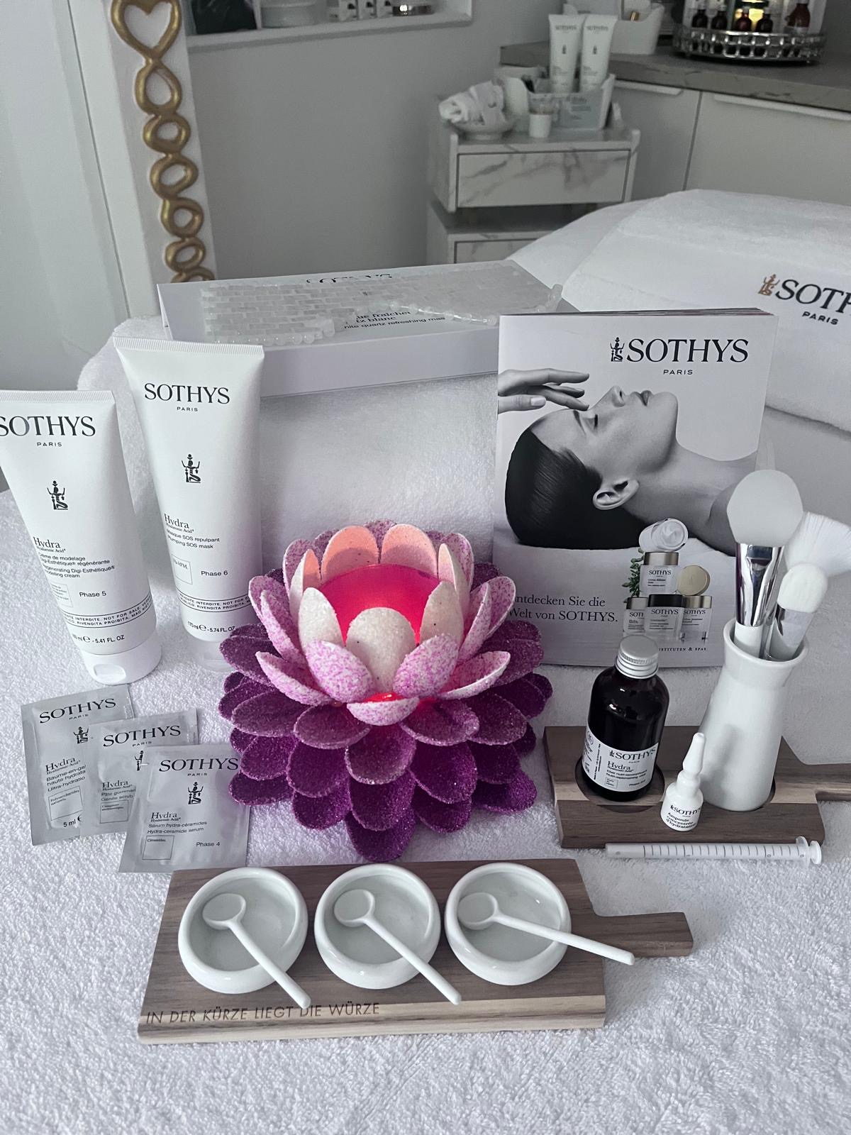 SOTHYS Hydra-Behandlung vorbereitet auf der Behandlungsliege